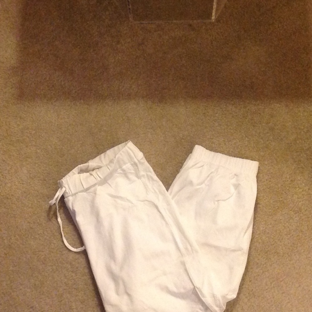 NWOT - Nuala for Puma Cropped Track Pants. - Picture 2 of 2